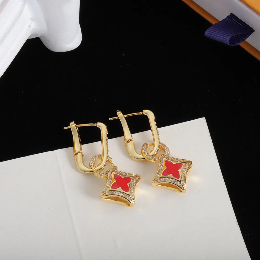 Lyxig guldörhänge designer örhängen för kvinnans designer örhängen hoop örhängen födelsedagspresent set bröllop gåva