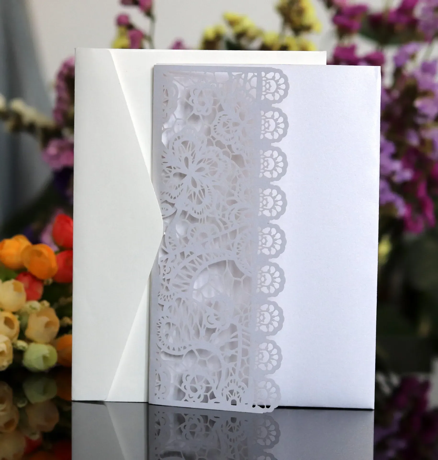 Pretty Lace Hollow Out Wedding Invitations Cards Customized Laser Cut Vintage Bridal Shower Decor Gift Business Greeting Card Kits Event Party Supplies CL0019