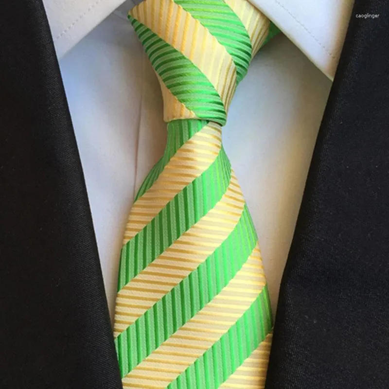 Laço de laço decotes de negócios 8 cm verde amarelo listrado de gravata masculino masculino Presentes masculinos para homens terno de festa de casamento jacquard tecida gravata