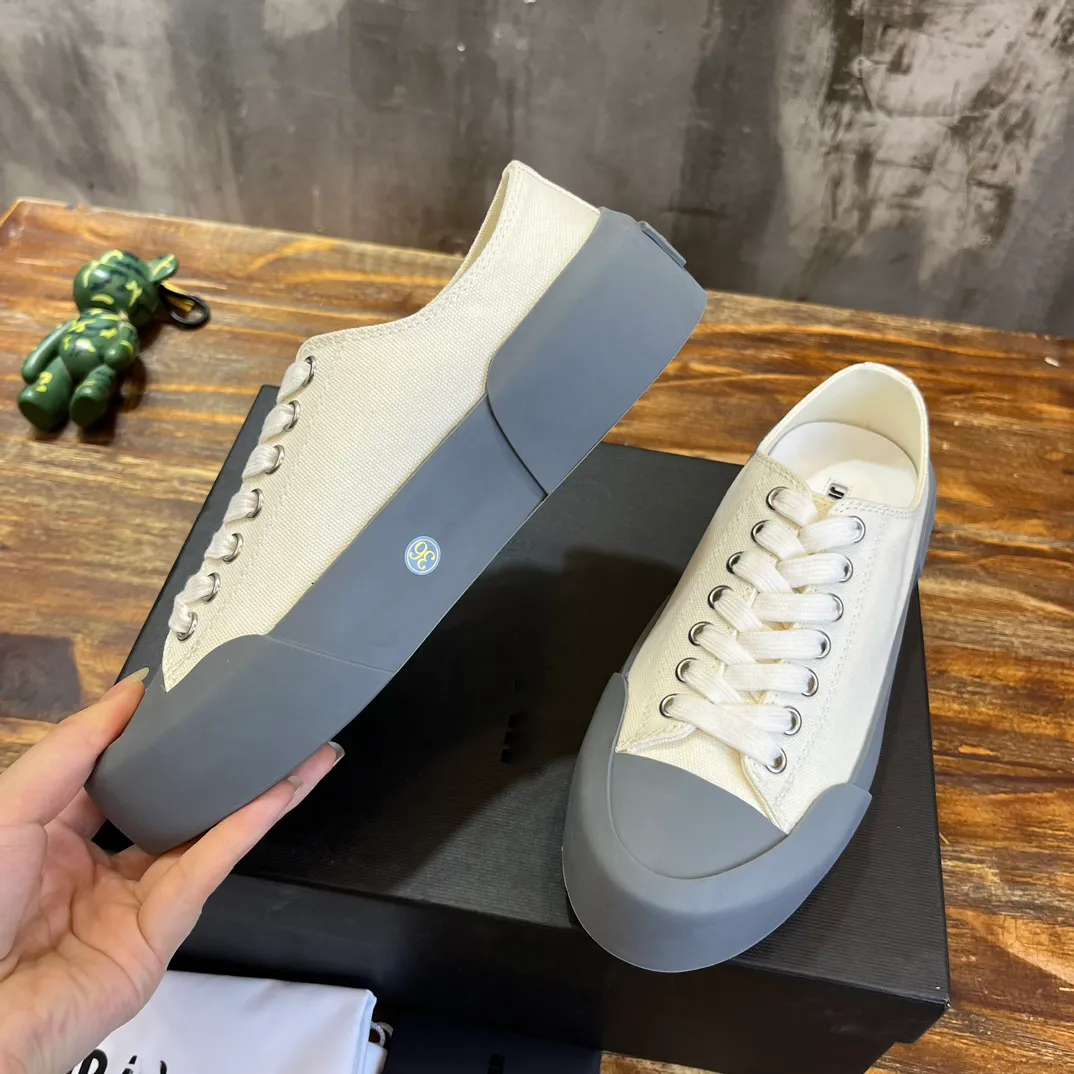 2023 Designersround Toe Thick Sole Shoes Decoration Casual Shoes, Super Versatile Casual Shoes Luxury Silk Cowhidesize: 35-39