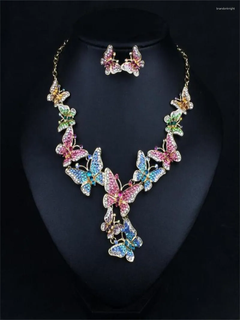 Orecchini di collana Set di gioielli imitazioni farfalla gioielli in stile nazionale incrostati di gioielli in lega di alta qualità per donna