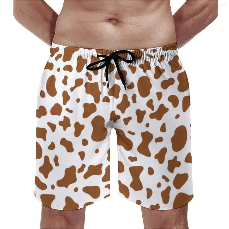 Herr shorts brädet brunt ko tryck retro strandstammar estetiska mooo grafiska djur snabb torr sportkläder plus storlek