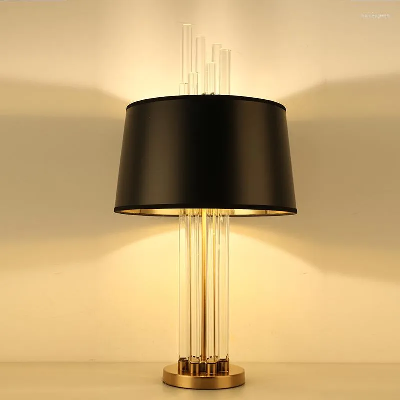 Lampade da tavolo eleganti moderni cristallo moderno American Creative Copper Living Soggiorni Engineering Fashion Black paralume Black ZA836