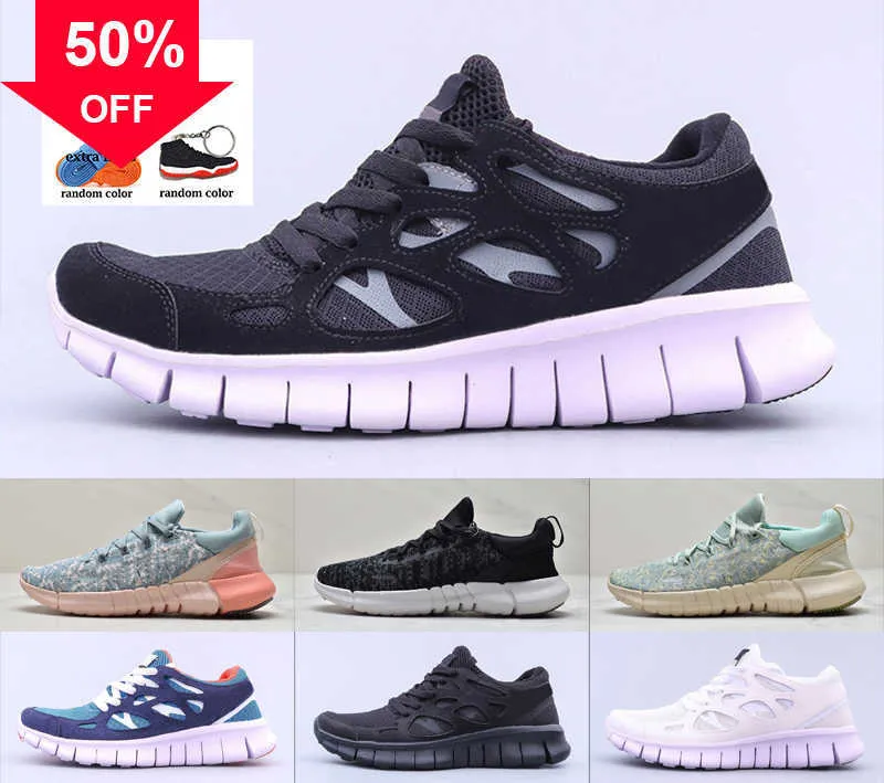 Free run 2 top trainers in triple black