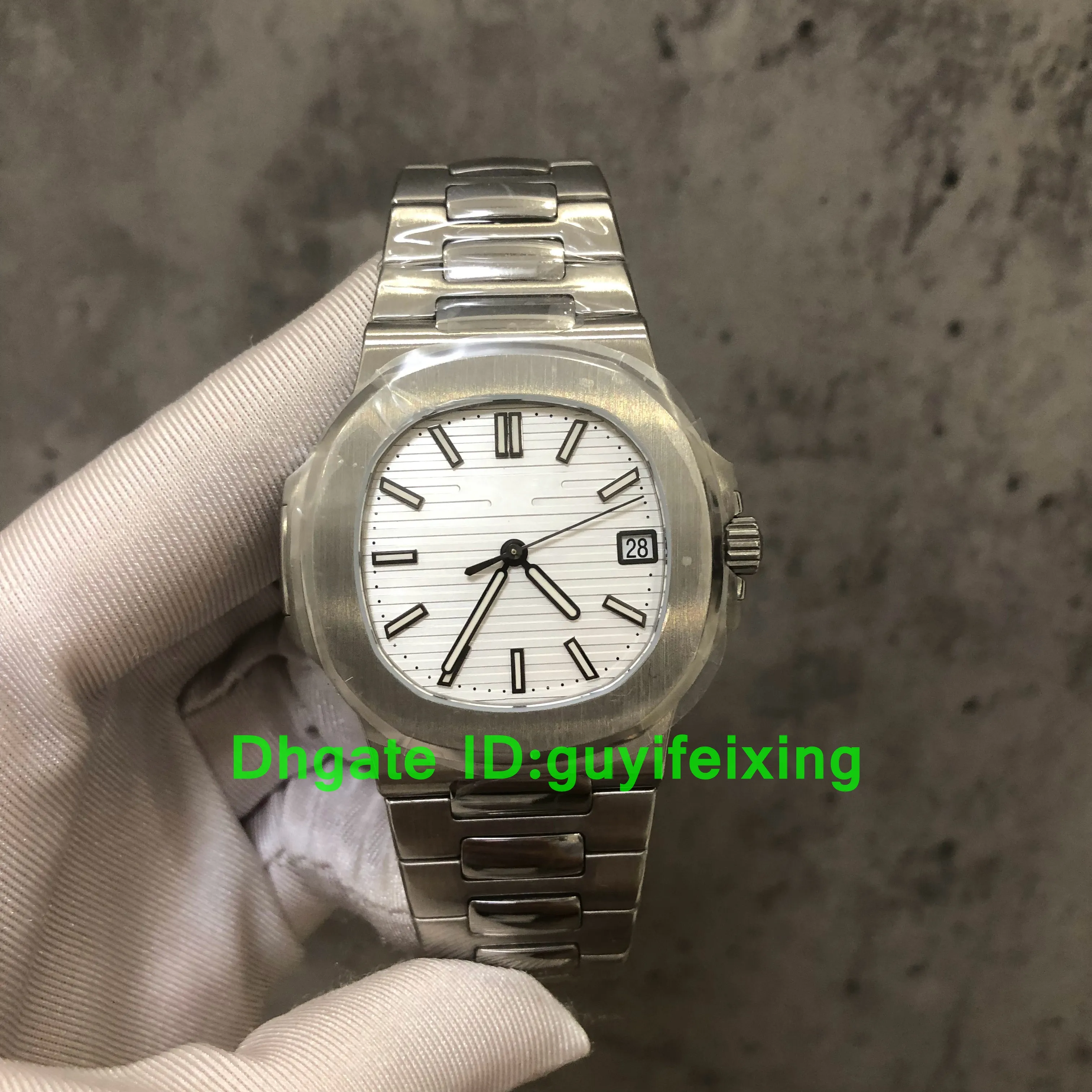 Mens Ultrathin 8.6mm Designer Watch High Quality 40mm Nautilus 5711 5811 Vit Dial Gravering Movement Designer Watches for Men Wholesale Watch Christmas Gift