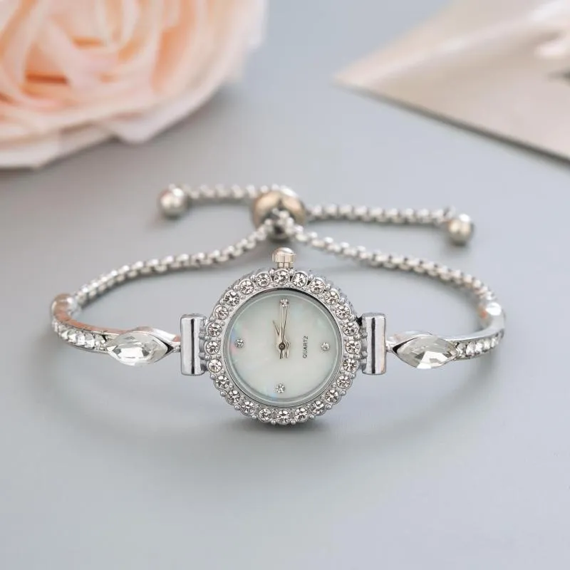 Wristwatches 2023 Fashion Women Heart Bracelet Watch Quartz Wristwatch Dress Casual Watches Gift Accessories GIRL