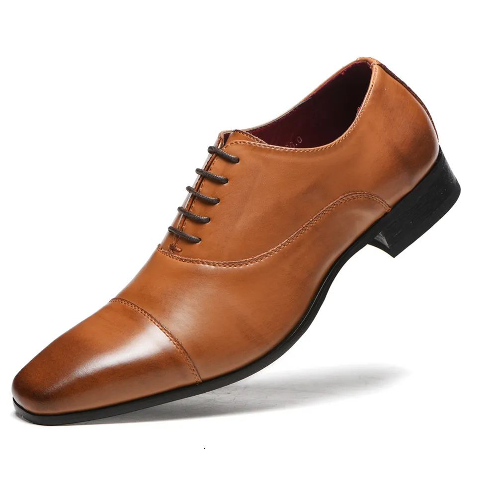 Klädskor män våren högkvalitativ affär pu läder laceup skor formellt för bröllopsfest 230812