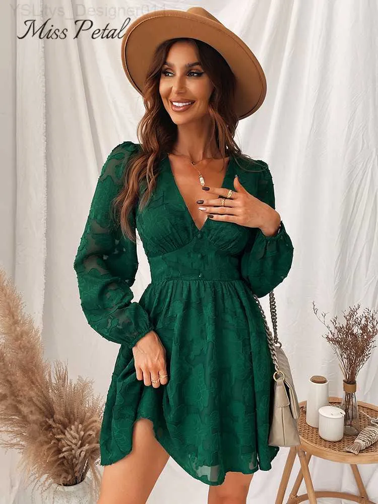 Miss Petal Plunge A-Line Mini Dress Woman Green Sexy Long Sleeve Party Dress 2023 Spring Autumn Female Sundition L230814