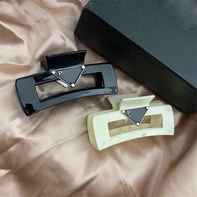 Luxury Barrettes Diseñador de chicas para mujeres Triángulo P-letter Peedpin de alta calidad Clásica de ocio versátiles de ocio