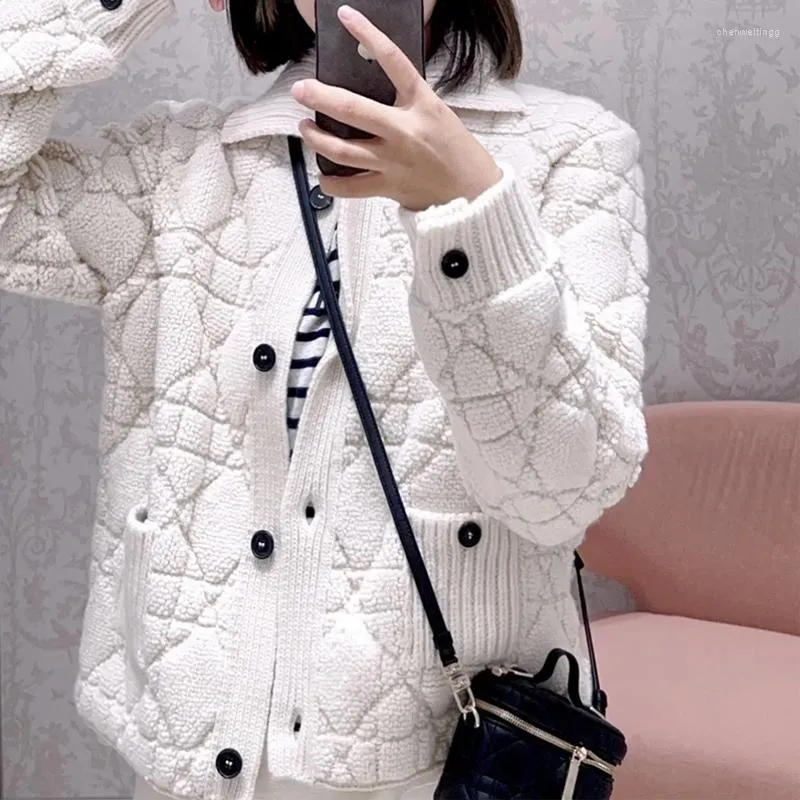 Women's Jackets Women Wool Cashmere Coat Goat Jacket Outerwear 2023 Autumn Winter White Plaid Long Sleeve Short Outwear Woolen