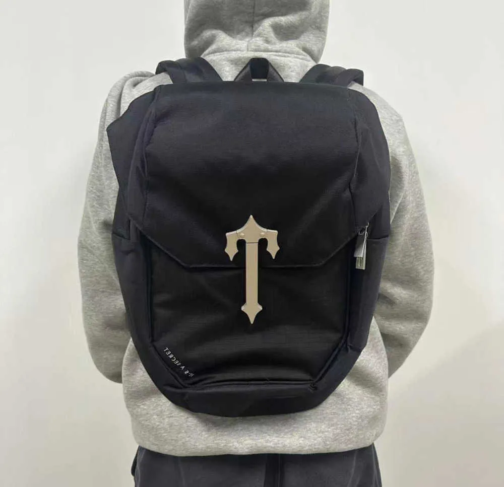 Omuz çantaları tasarımcı naylon trapstar backpack klasik unisex el çantaları siyah şeridi yüksek kaliteli kobra t londra okul çantası erkek ve kadın okul çantaları