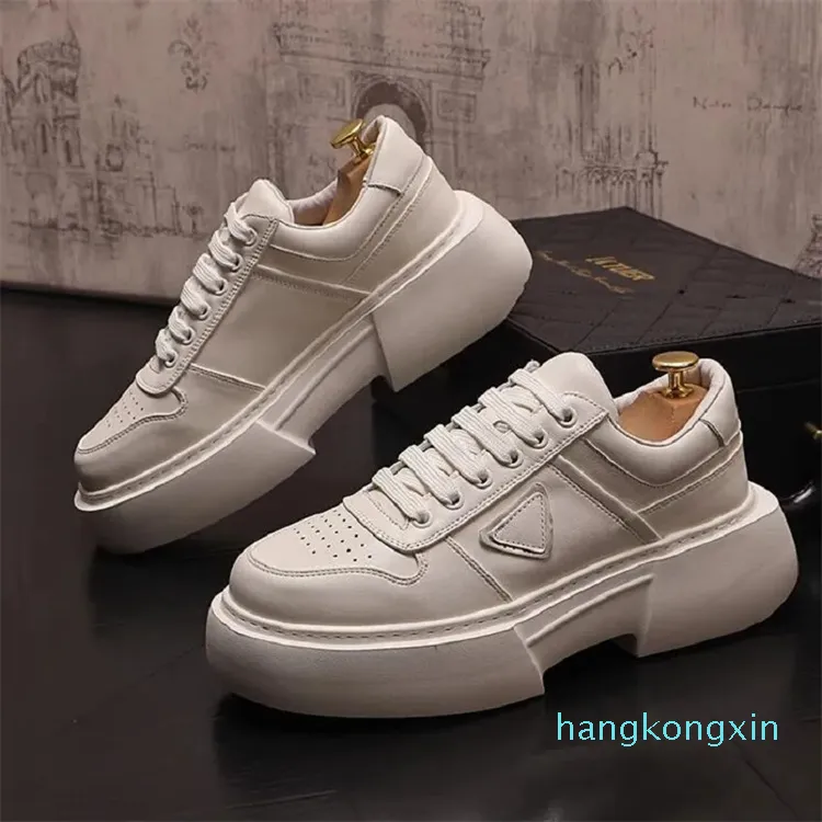 Men's Korean Casual Shoes Small White Shoes Korean Version Of The Trend Breathable Leather New Youth Daddy Shoes