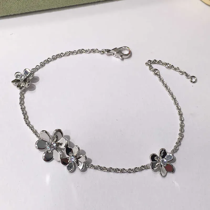Flower Charm Bracelet In Sterling Silver For Women Wedding_voghion.com