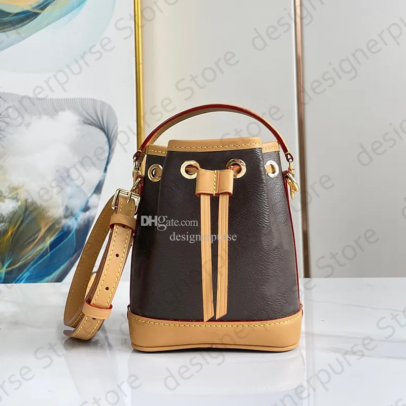 Bucket handbags on sale hotsell