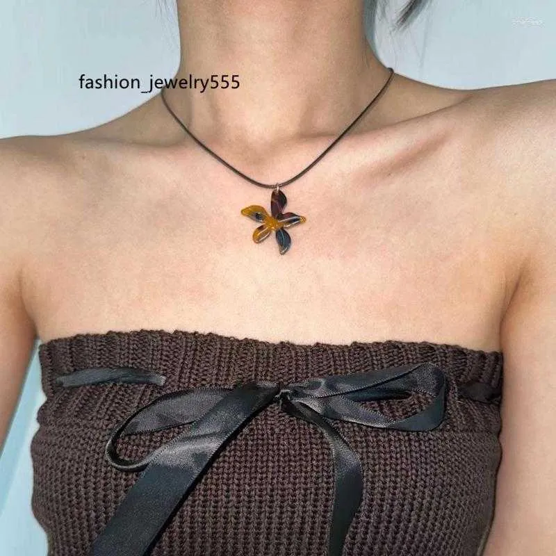 Чокеерс -хкер подвесной ожерелье моды Ключицы Цепи нерегулярные янтарные ожерелье