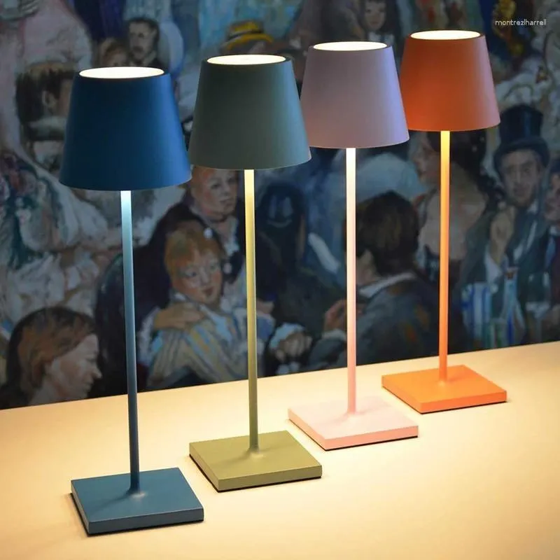 Tischlampen LED -Schreibtischlampe tragbare Luxus moderne Lamparas de Mesa Wireless Nacht