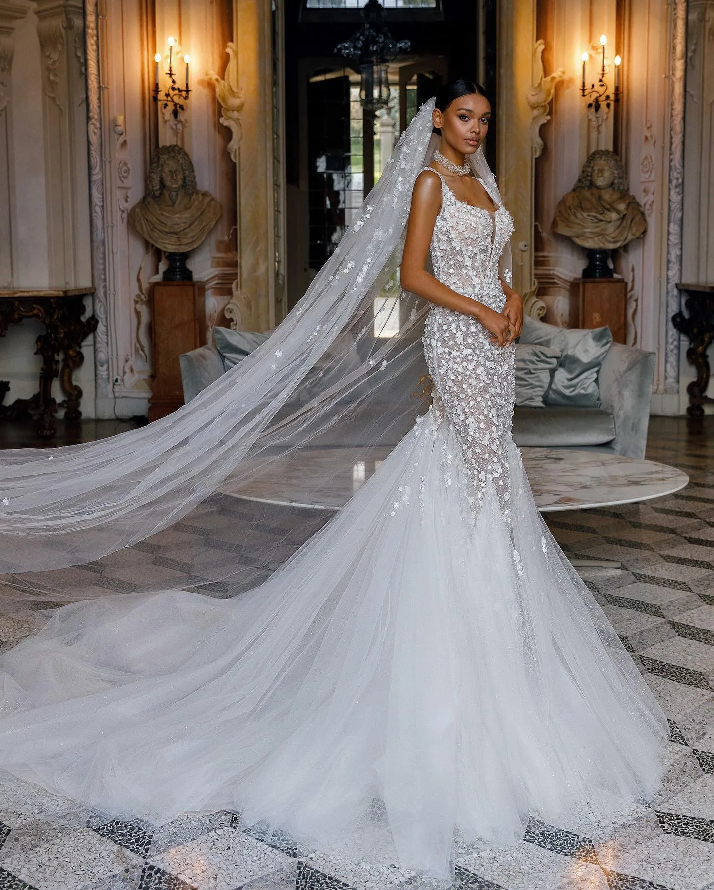 Robes De Mariée De Sirène Vintage Spaghetti Appliques En Dentelle