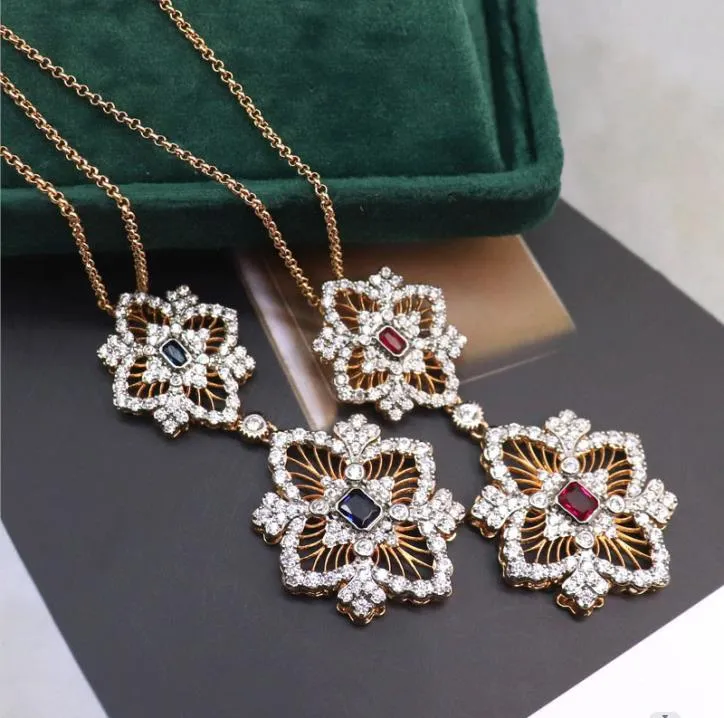 New designed Fashion Luxury full diamonds necklace four leaf lucky flower hollowed out earings studs Designer Jewelry Ear-999