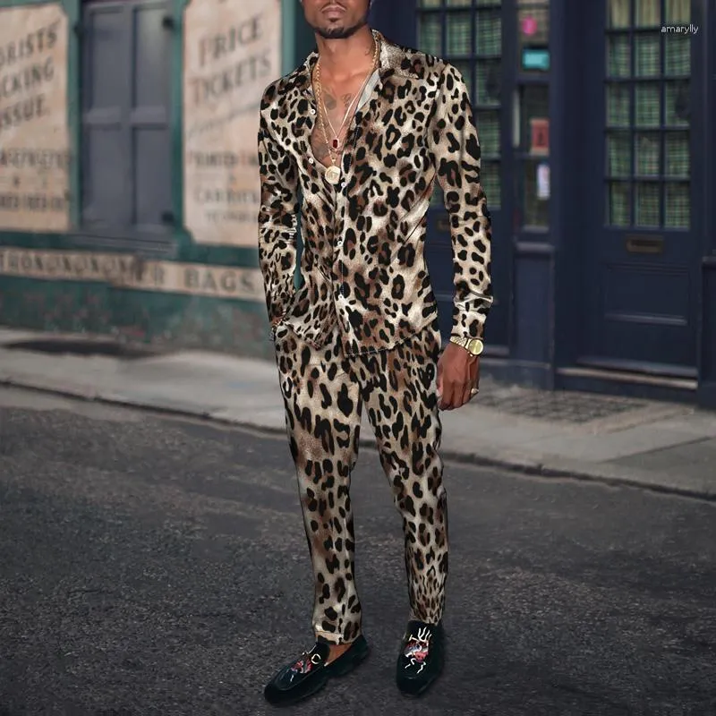Stylish Mens Two-Piece Leopard Lapel Tracksuit Set: Shirt