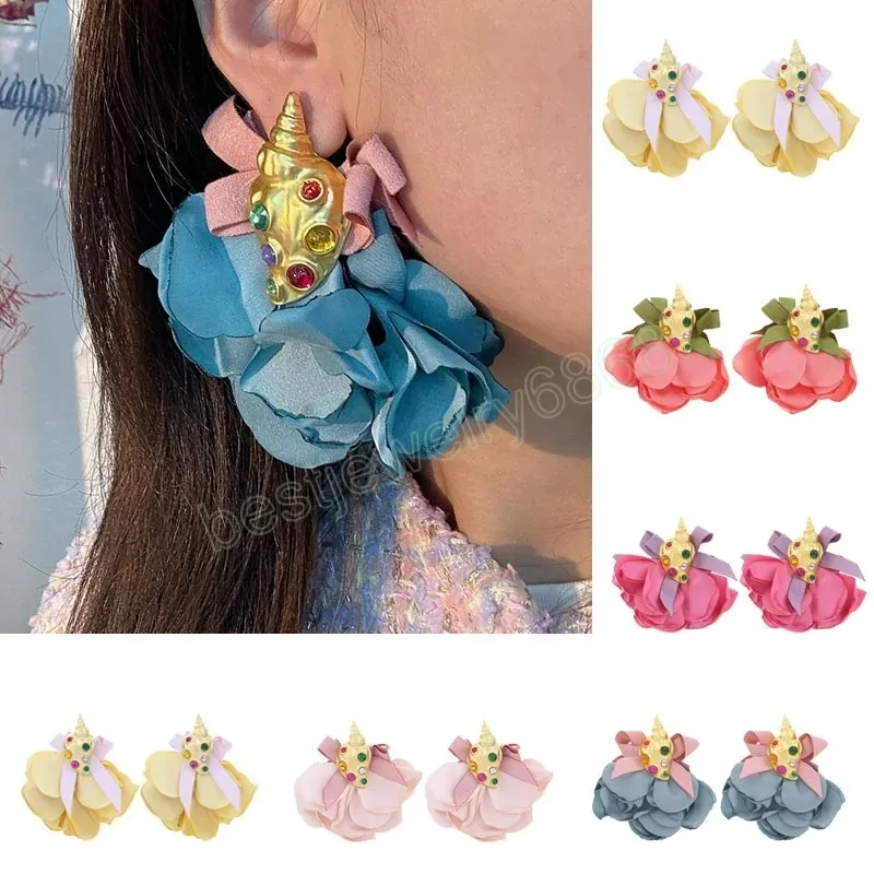 Dichiarazione in tessuto di fiori fatti a mano Orecchini lunghi per donne ragazze bohémien esagerate originali design bowknot oorbellen