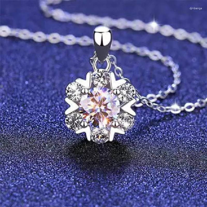 Chains Trendy Necklace Stainless Steel Pendant Romantic Snowflakes Shape Luxury Designer Jewelry Tiktok Bridesmaid Gift