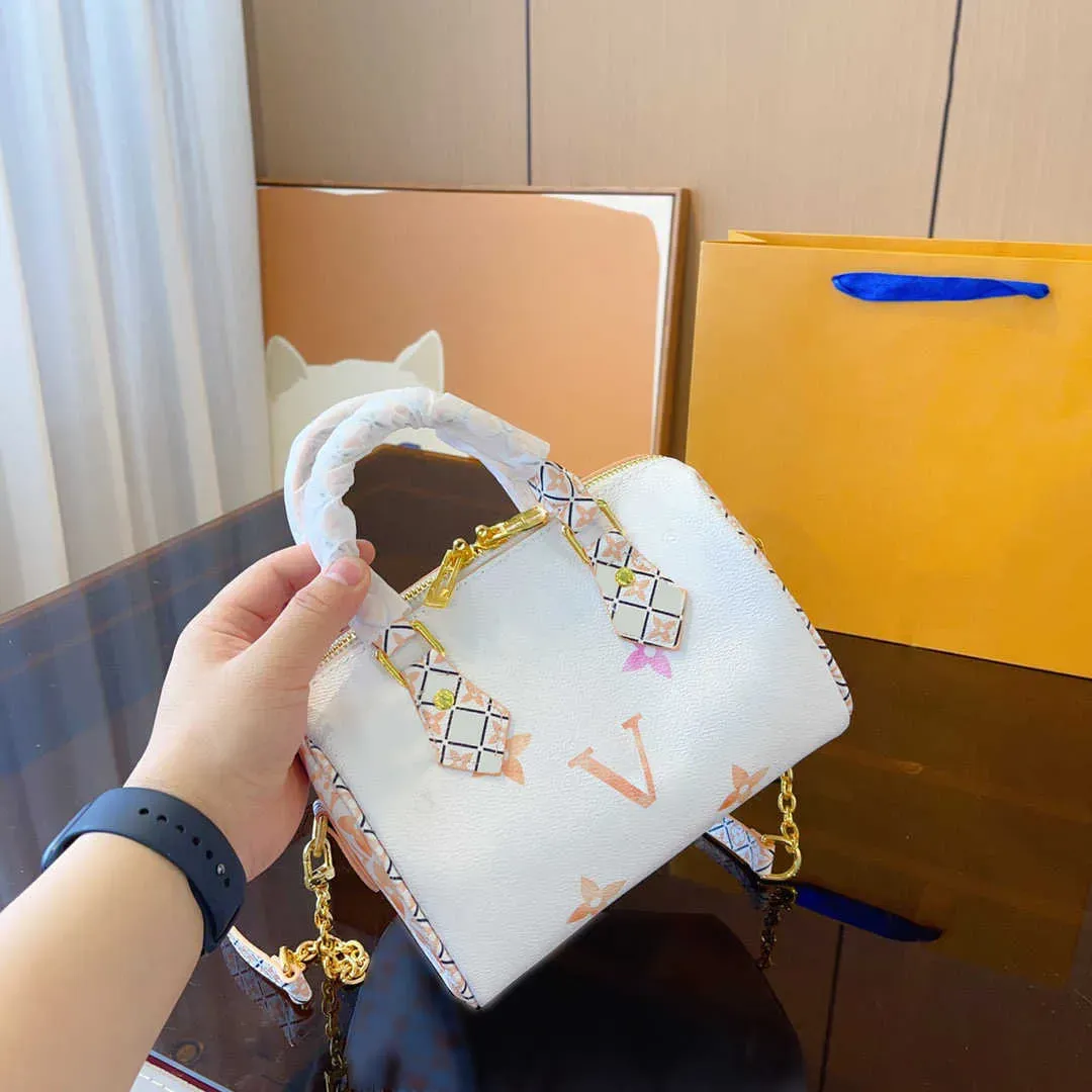 Moda el çantası lüks tasarım yastık kılıfı moda trend basılmış tasarım zinciri omuz çantası çapraz bag g2308159z-20