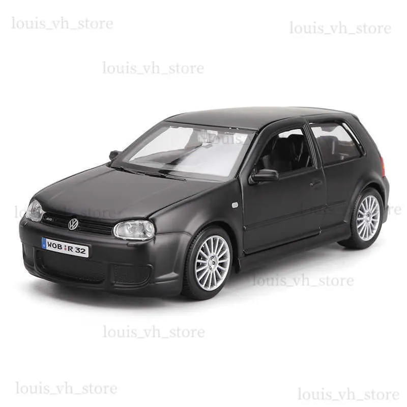 Volkswagen Golf R32 Miniature 1:24