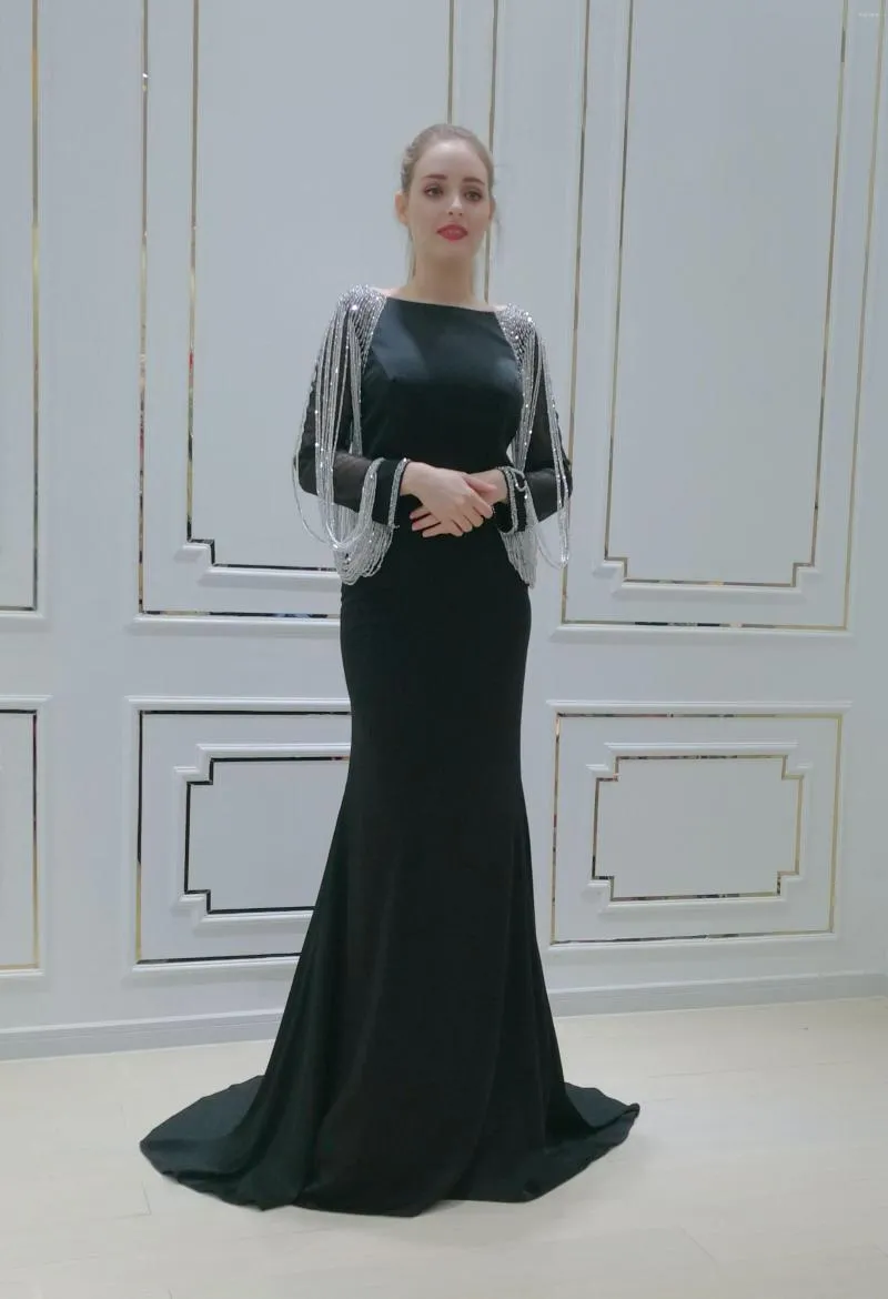 Sukienki imprezowe Czarna syrenka z długim rękawem PROM GILLTER TASSEL Kościoł klejnot klejnot arabska matowa plama wieczorna suknia odbioru