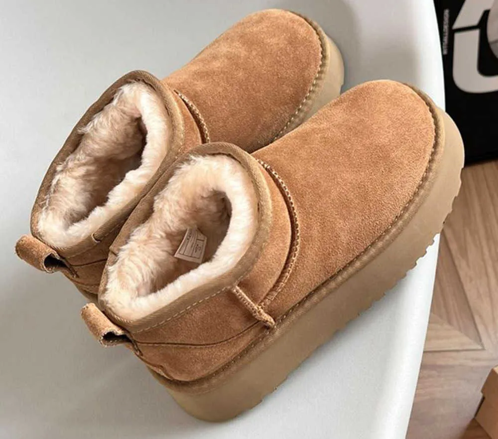 Women Winter Ultra Mini Boot Designer Australian Platform Boots for Men Real Leather Warm Bevy Fur Booties Luxurious Shoe EU4411