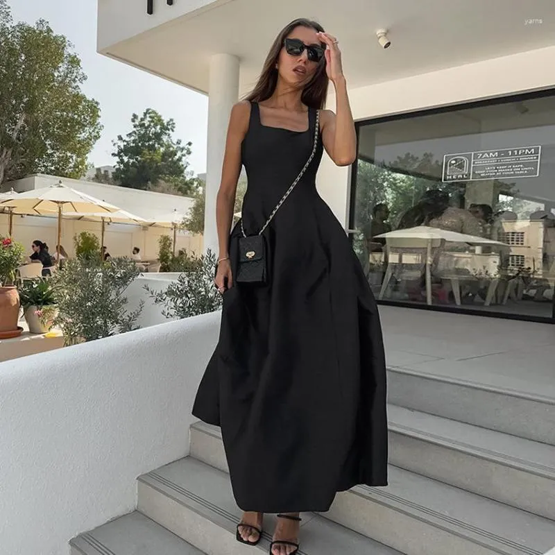 Vestidos chiques longos 2025