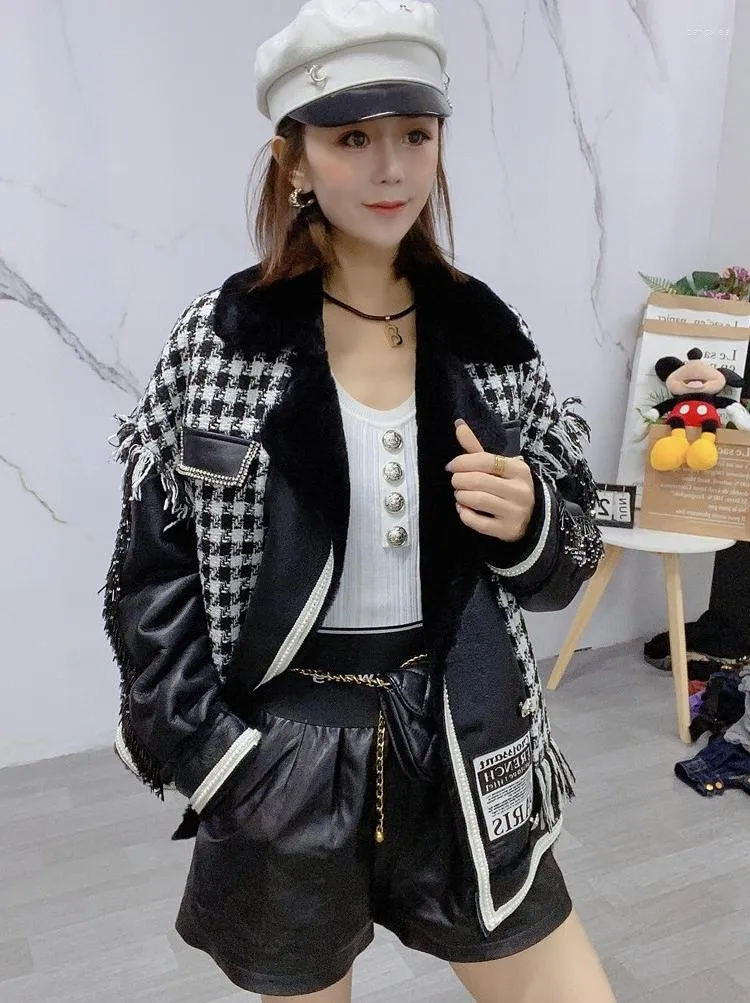 Women's Trench Coats European Station Fight Plaid Lamb Fur Jacket Female 2023 Autumn Loose