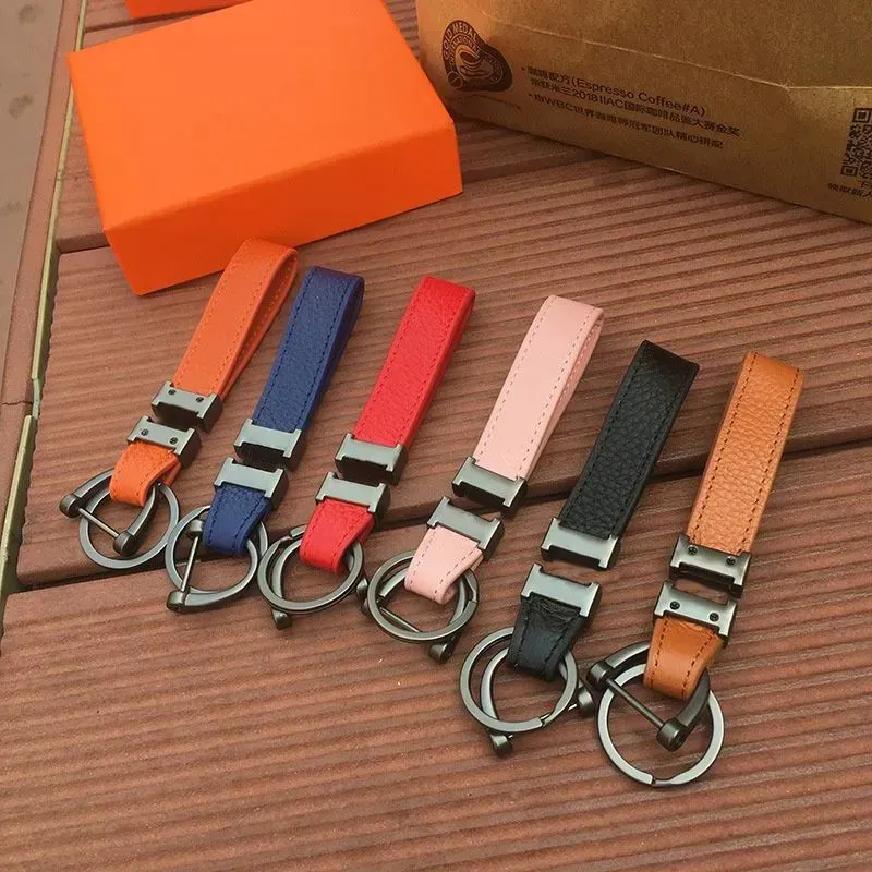 Set 5 Portachiavi Intrecciati In Pelle PU – Colori Vivaci (Nero, Rosa, Rosso, Viola, Arancione) – Per Uomo E Donna, Auto E Casa