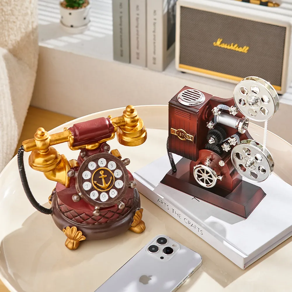 Dekorativa föremål Vintage Creative Retro Projector Music Box Living Room Decoration Home Classic Furniture Miniatures Table Accessories 230815