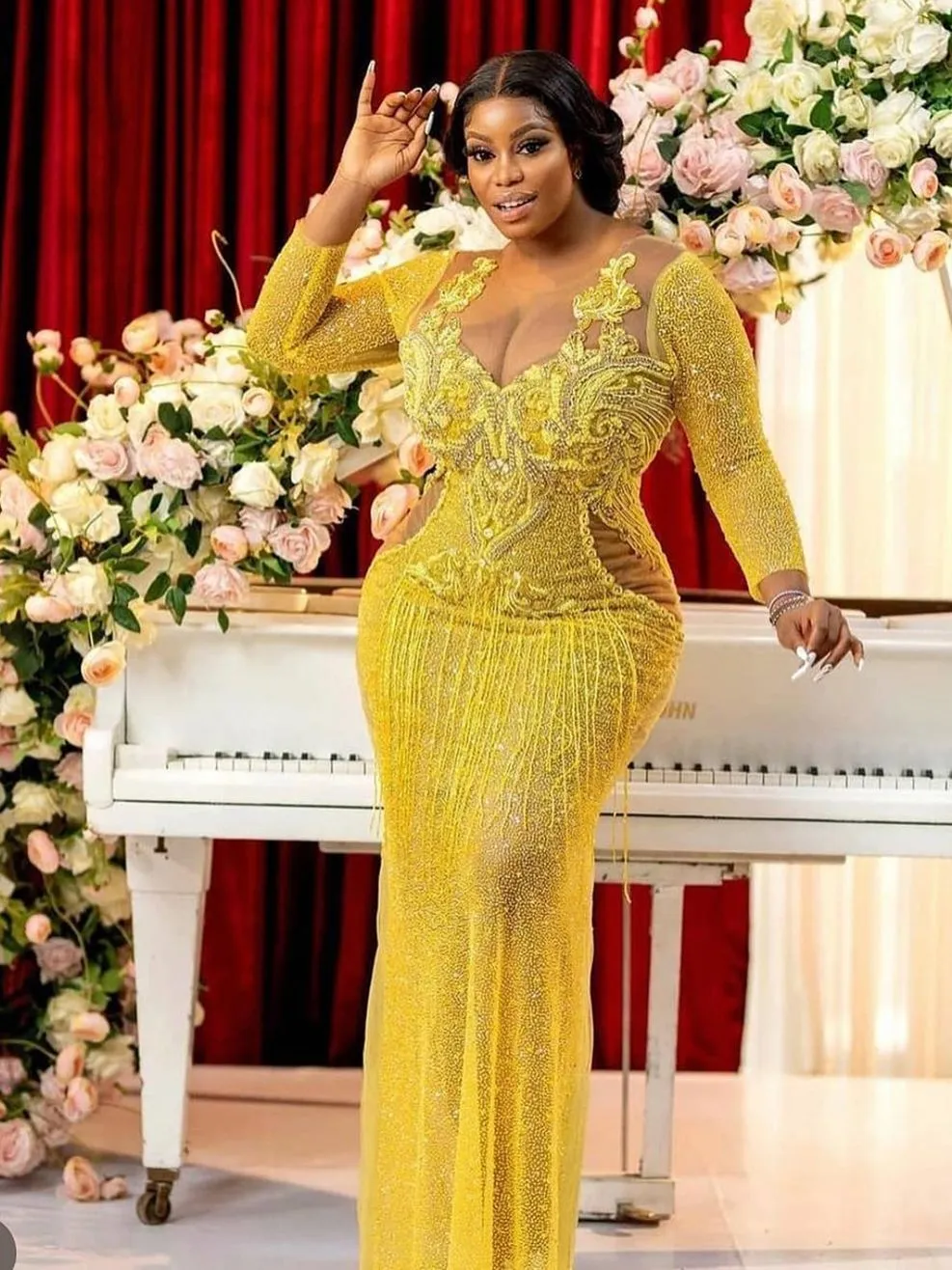 green emerald velvet dress 1920s Black & Gold Evelyn Plus Size Gatsby Dress