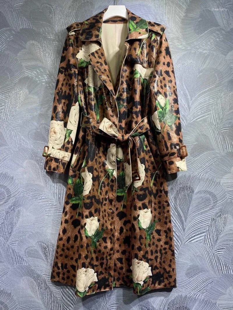 Kvinnors dike rockar xxl Long Coat 2023 Autumn Winter Style Women Turn-Down Collar Sexy Wld Leopard Prints Justerbara bälte Casual Overcoats