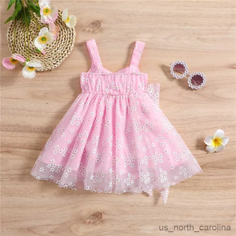 Vestidos de menina criança garotas meninas vestido princesa verão verão casual floral mangas malha de malha para festa de praia R230815