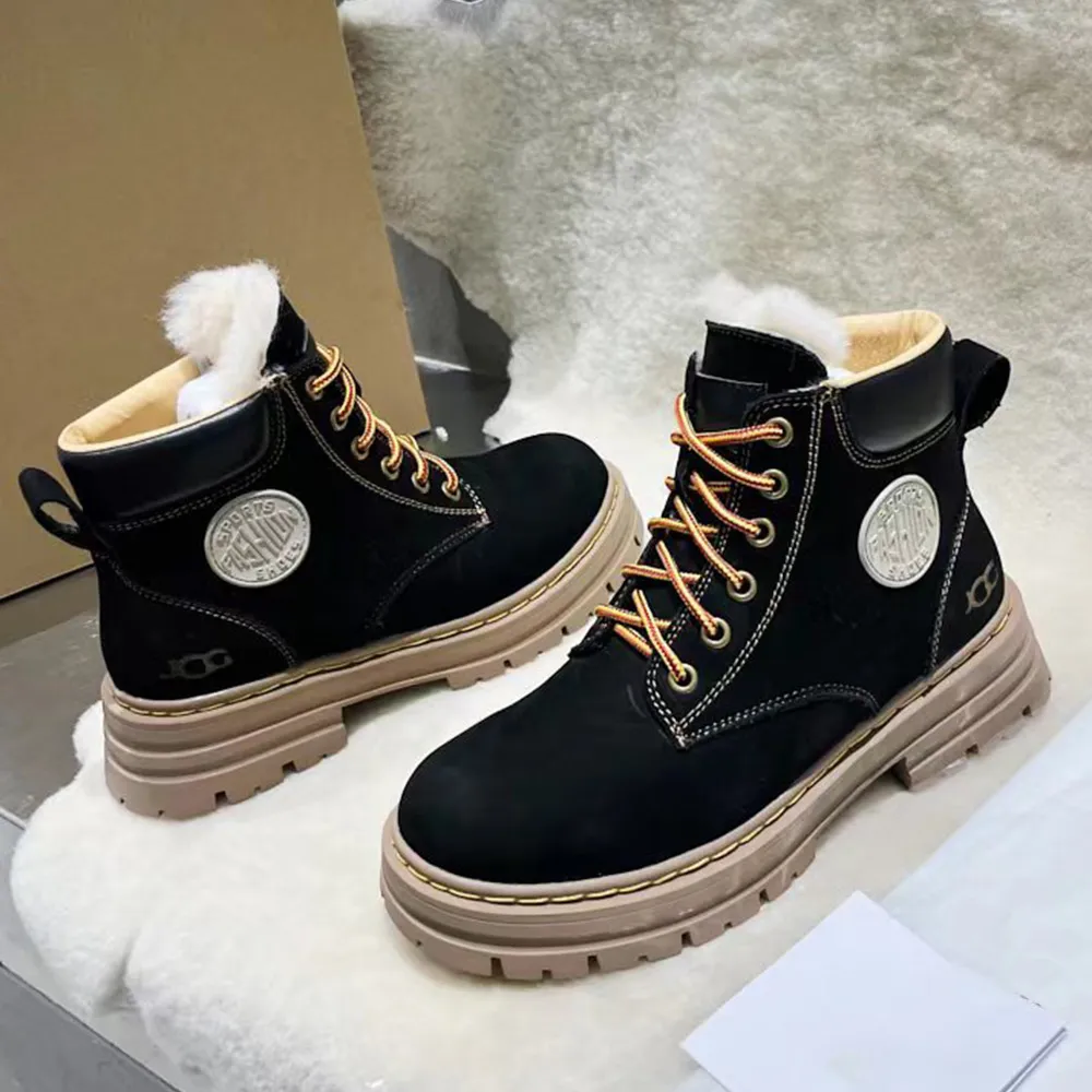 Mens Womens Designer Boots Frosted Cowhide Leather Boots  display picture 2