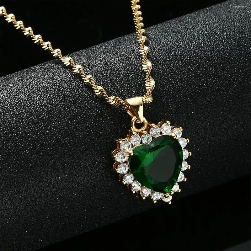 Pendant Necklaces Multi-color Heart Crystal Drop Necklace Gold Color Rhinestones Chain Women Bridal Jewelry