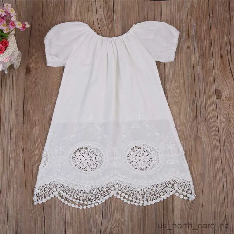 Flickans klänningar Nya sommarbarn Baby Girls White Dress Fashion Casual Princess Dress Outfits Kort ärm R230815