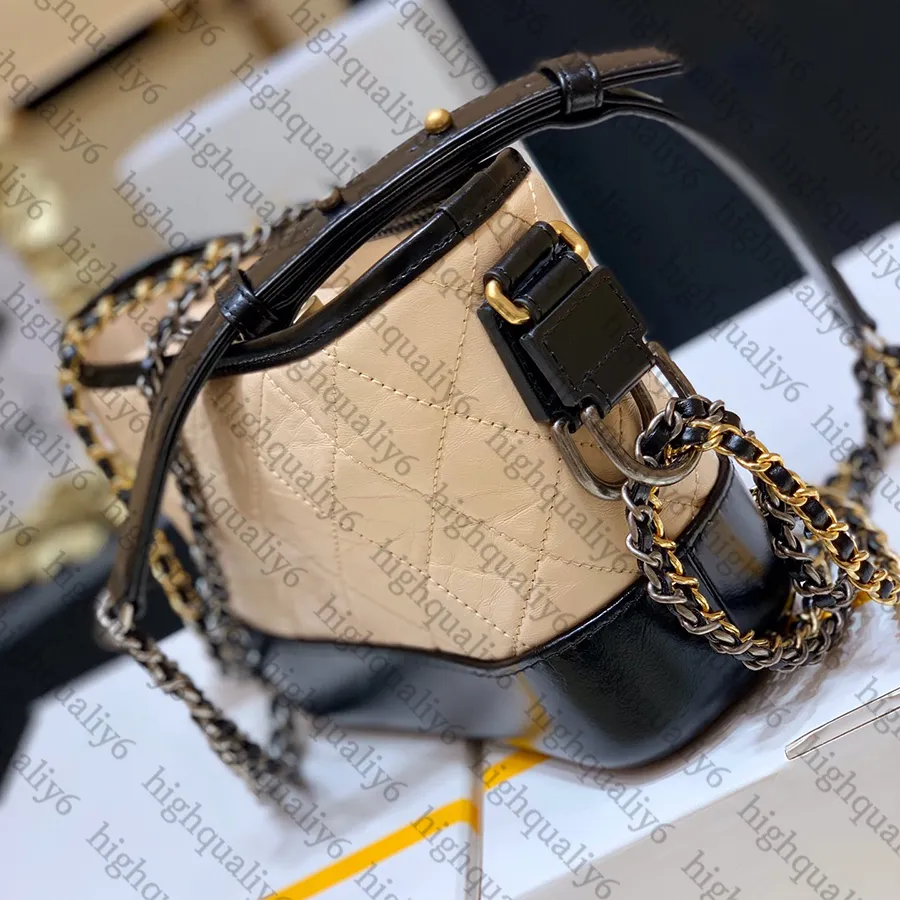 Designer Chain Bag Luxury Genuine Leather Crossbody Bag CC10A Mirror Quality Wandering Bag Exquisite Packaging 20CM