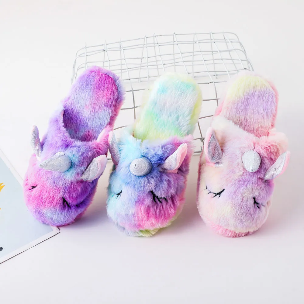 Cartoon per bambini Slipper Kigurumi Scarpe di pigiama per bambini per ragazze Slifori Unicorno Inverno Rainbow 230815