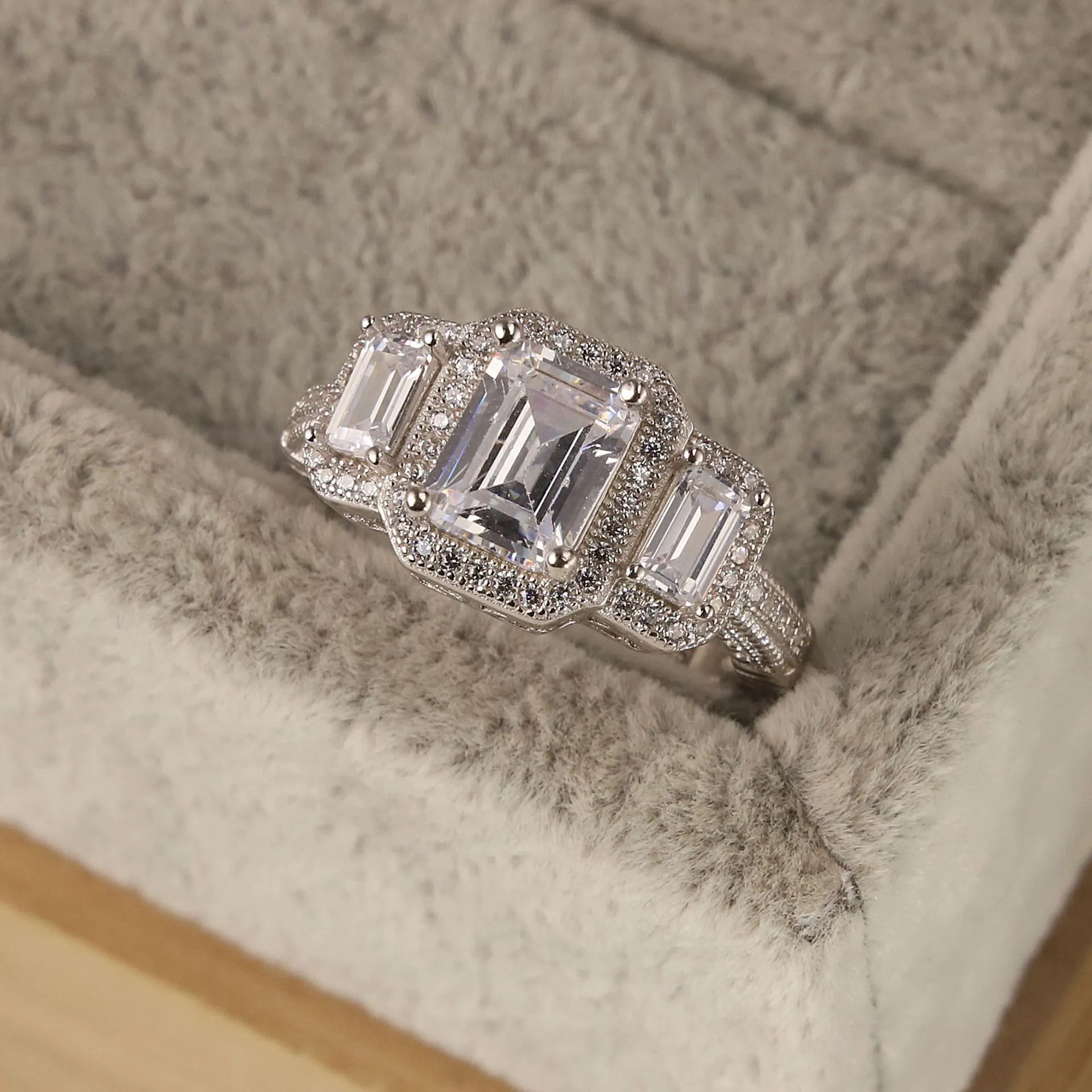 Neuer S925 Sterling Silber Vintage Square Zirkon Full Diamond Ring, europäischer und amerikanischer einfacher Vorschlagsring für Männer und Frauen