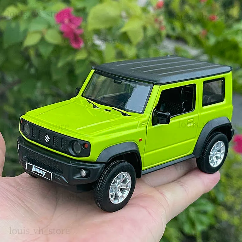 1 26 Suzuki Jimny 2018 SUV 합금 자동차 장난감 자동차 금속 컬렉션 모델 자동차 사운드 및 가벼운 장난감 LDREN T230815