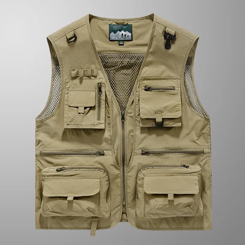 Military Black Sleeveless Fishing Vest For Men Fashionable Pocket