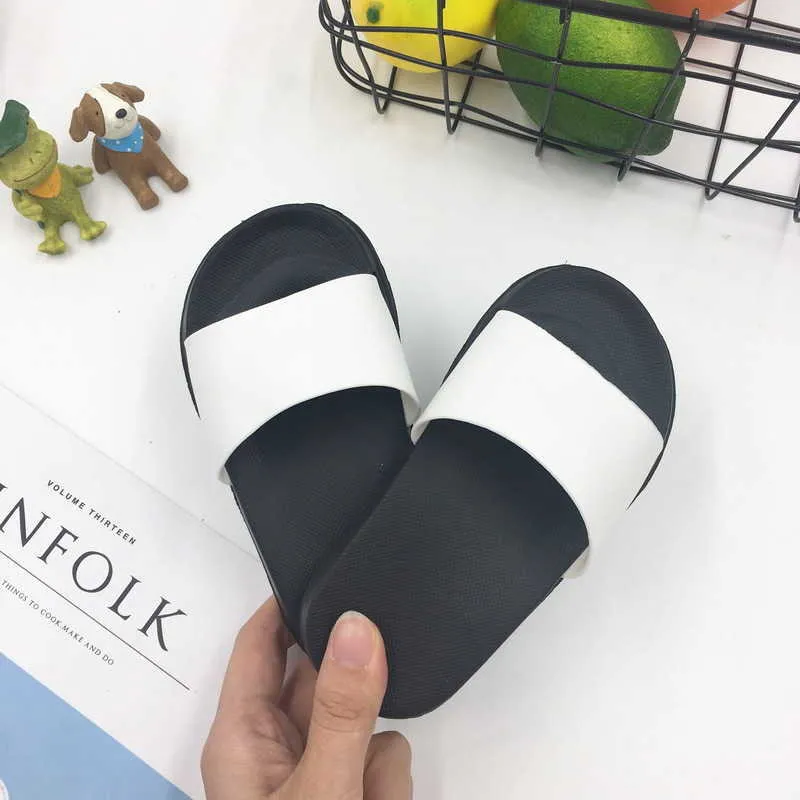 Slipper Summer Solid Color Kids tofflor For Boys Girls Home Flip Flops Soft Sole Slip Shoes Inomhus Bekväma sandaler