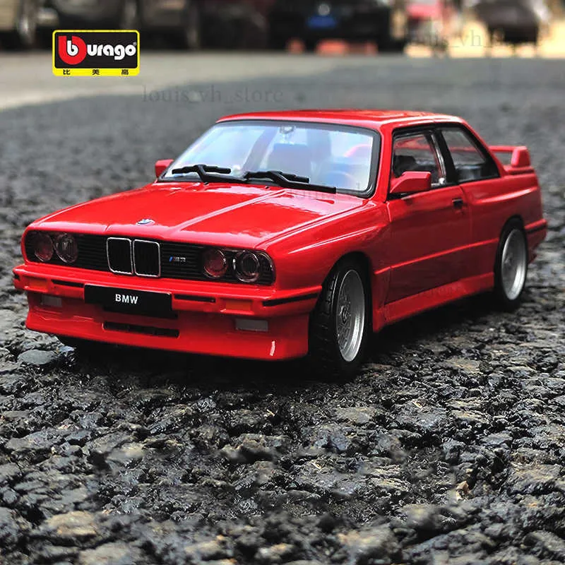 Bbrago 1 24 BMW M3 E30 1988 Supercar сплав модель модели Diecasts Игрупкие машины Соберите автомобильный игрушечный мальчик подарка на день рождения T230815