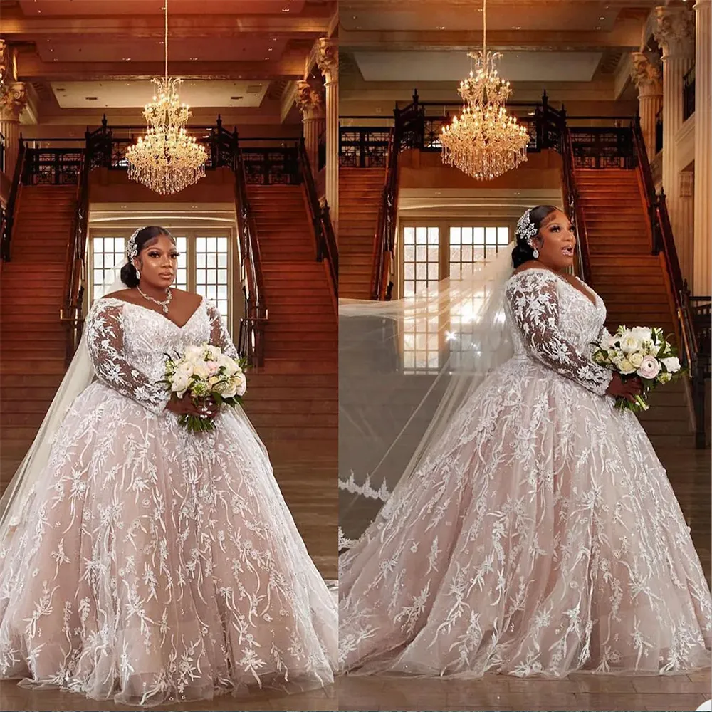 Plus Size Wedding Dresses Long Sleeves Bridal Gown V Neck Beads Appliqued Lace Beach Custom Made Sweep Train Boho Chic A Line Robes De Mariee