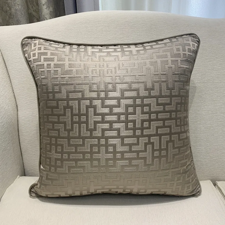 Kuddefodral samtida ljusbrun geometrisk kuddfodral maze vävd jacquard sammet hem kudde täcker dekorativ 45 x 45 cm 1 pc pack 230814