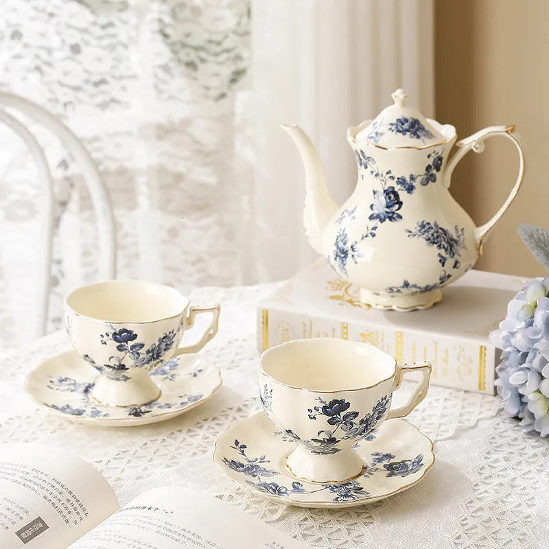 Tazze di tazze e piatto ristorante francese pomeriggio tè caffè mobili per la casa in stile retrò set di vaso in ceramica 230815