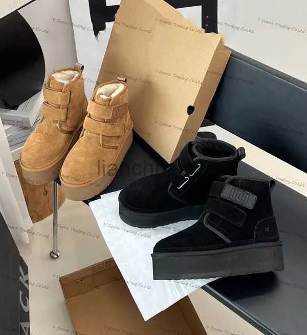 Stövlar f22 vinter nya snöstövlar aus designer vinter boot ugggies neumels tjock botten australia klassiska kvinnor män tossor märke ankel